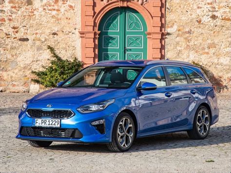 Kia Ceed Sw G Ncel Fiyat Listesi Ve Zellikleri Otoayar