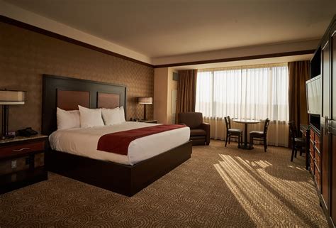 Hotel Rooms & Suites | Stay at Downstream Casino Resort