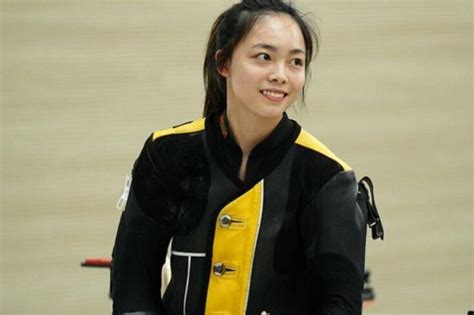 Hot Girl B N S Ng C C Cho Gi I Th Ng Danh Gi B C Nh T Vi T Nam B O Giao Th Ng