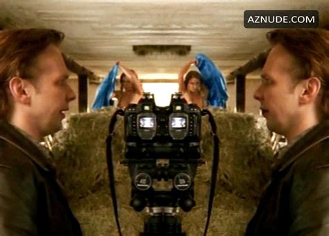 UM HIMMELS WILLEN NUDE SCENES AZNude