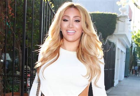 Nikki Mudarris Net Worth, Wiki, Age, Boyfriend - Ultimate Celebrity