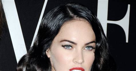 Megan Fox And Amanda Seyfried S Lesbian Kiss In Jennifers Body Glamour UK