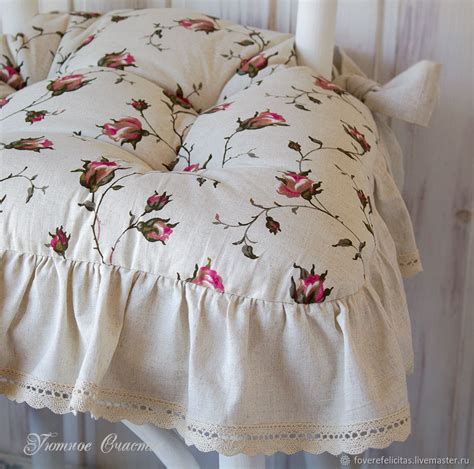 Сидушка-подушка с рюшами в винтажном стиле "Розы на сером" в интернет ...