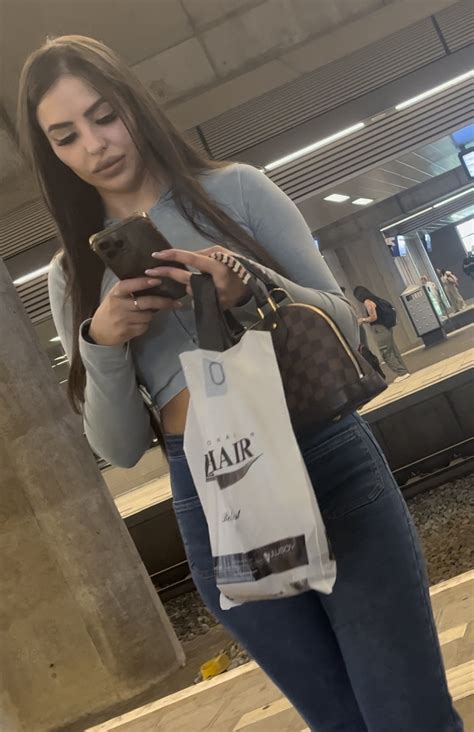 Beautiful Latina Slim Thick Ass In Thight Jeans Tight Jeans Forum