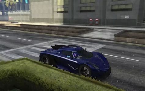 how to get in a car in gta 5