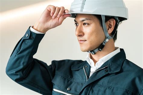 施工管理の服装と必需品は？現場監督も知っておきたい正しい服装 - 建設求人ナビ
