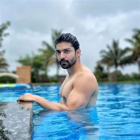 Gurmeet Choudhary Shared His Sizzling Hot Photo Gurmeet Choudhary Handsome Actors New Gossip