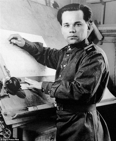 Mikhail Kalashnikov buried in cemetery for national heroes with full ...