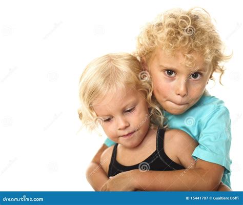 De Jonge Geitjes Van De Blonde Stock Afbeelding Image Of Gelukkig Ogen 15441707