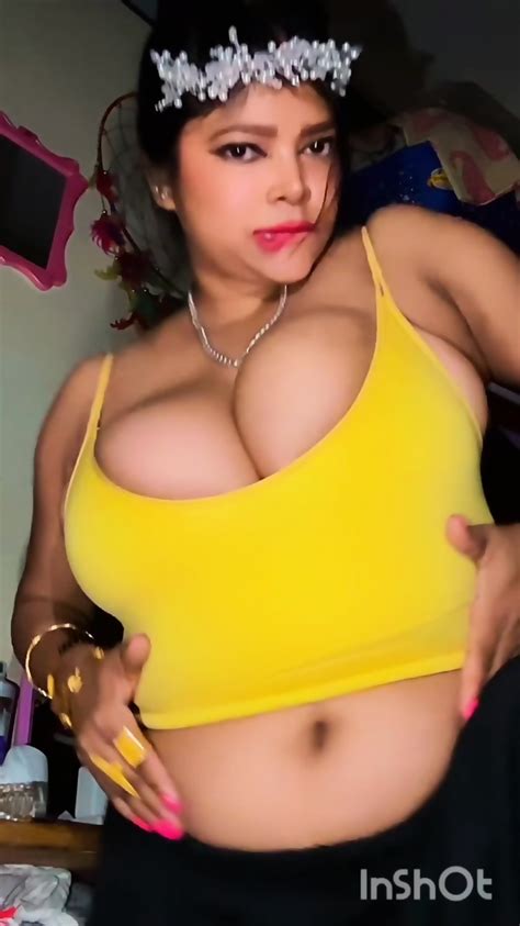 IG Bengali BigBoobs Hot Model Kalyani Biswas