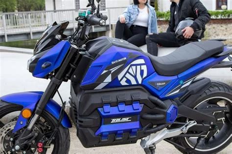 Bergaya Naked Bike Motor Listrik Paling Brutal Di Jalanan Resmi Hadir Cek Spesifikasinya