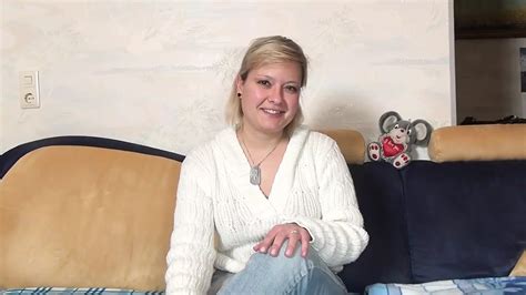 Deutsche Blonde Milf Hebt Das Vergn Gen Hervor Jeden Morgen Ihre Muschi Zu Masturbieren Indem
