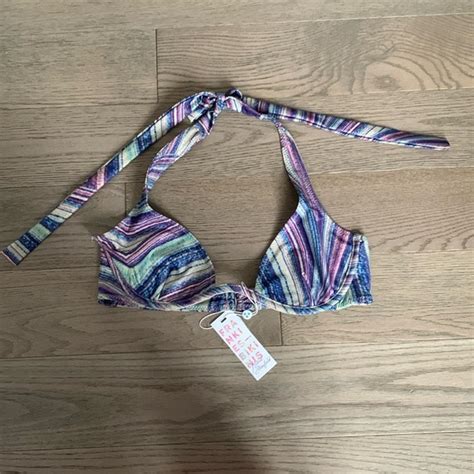 Frankie S Bikinis Swim Nwt Frankies Bikinis X Hailee Steinfeld Bikini Top Poshmark