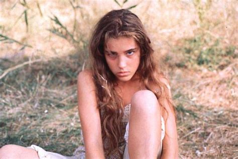 Naked Vahina Giocante In Marie Baie Des Anges