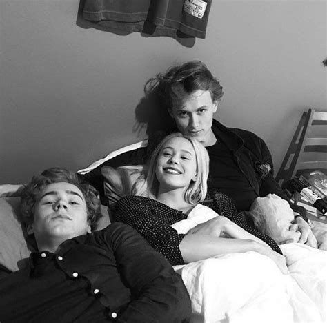 150 Skam Ideas Skam Espana Cute Gay Tv Shows