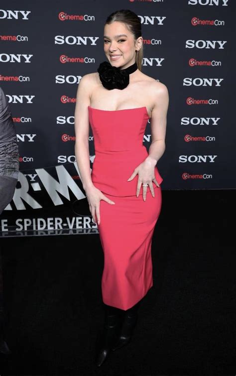 Mr Pervy On Twitter Choose One To Make Love With Her And One To Fuck Her Really Hard