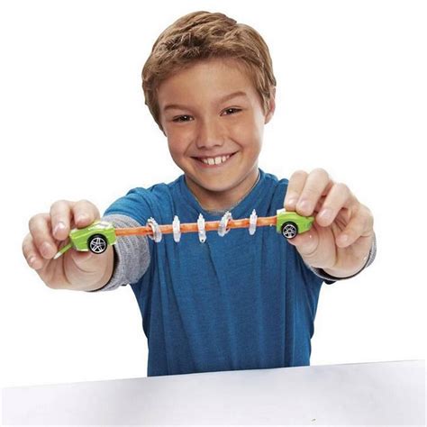 Hot Wheels Mutant Machines Commander Croc Bby