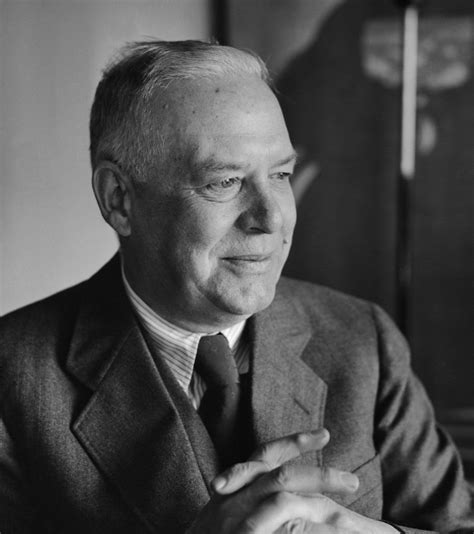 Poem Analysis Anecdote Of The Jar By Wallace Stevens Owlcation