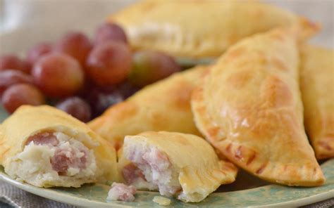 Empanadas De Jamon Y Queso 1 Tasty Yummy Food Delicious Creamy