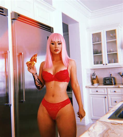 Iggy Azalea At It Again In Red Lace Lingerie Of The Day DrunkenStepFather