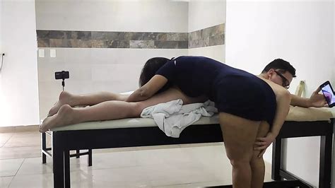 Vidéos porno gratuites Latina mature xHamster