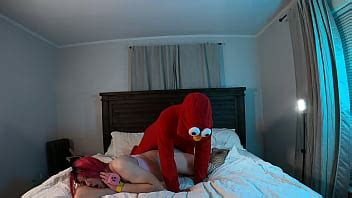 Elmo Se Folla A Una Mujer Trans En Castidad XVIDEOS