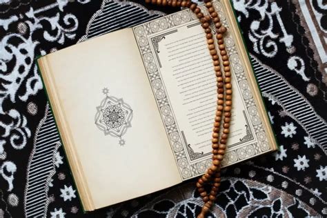 Surat Yasin Ayat 8 Arab Latin Dan Artinya Lengkap Beserta Penjelasan