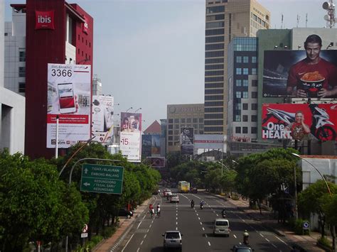 Warta Permadi Surabaya Kota Metropolitan Terhijau Dan Terbersih Di