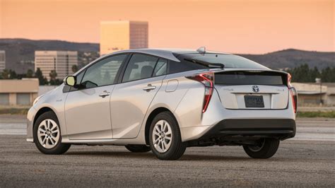 Toyota plus dun million de véhicules hybrides rappelés Ecolo Auto