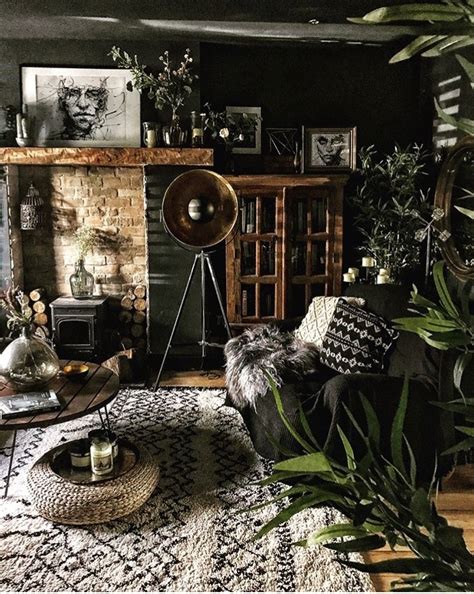 A Dark But Super Dreamy Home Daily Dream Decor