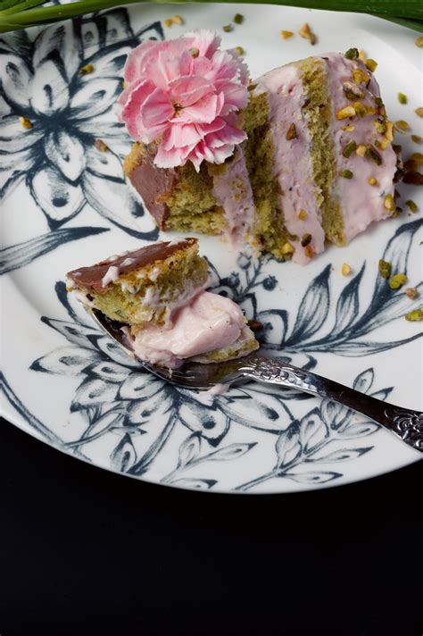 Naked cake pistache marshmallows sans gluten Qui a volé les tartes