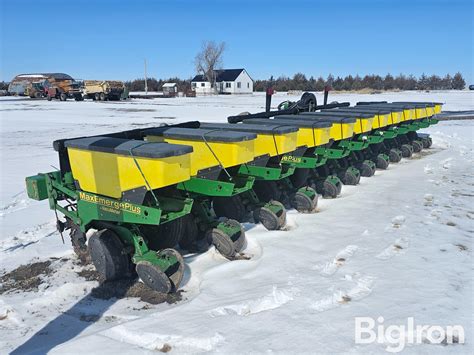 John Deere Maxemerge Plus R Planter Bigiron Auctions