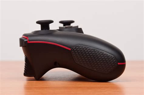 Обзор контроллера MSI Force GC20. Стильный и бюджетный геймпад