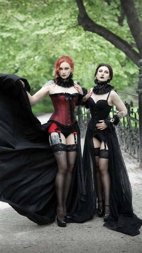 Hot Goth Girls Gothic Girls Gothic Fashion Victorian Fashion Fiona Bruce The Woman In Black