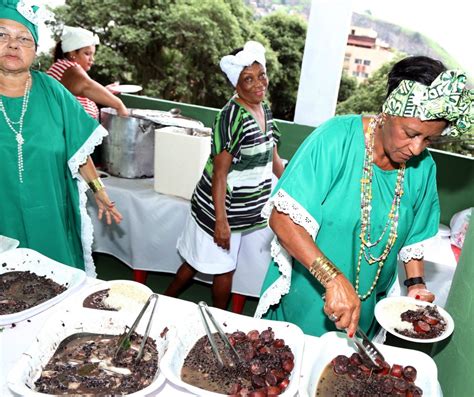 Império da Tijuca vende ingressos para Feijoada de São Jorge Rádio