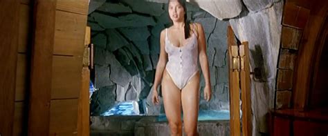 Nude Video Celebs Corinne Clery Nude Gianina Facio Sexy Vacanze Di Natale