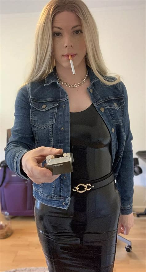 Want One Nudes Smokingfetish NUDE PICS ORG