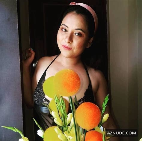 Tina Nandi Hot Sexy Pics Collection November AZNude