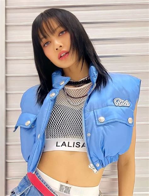 Lalisa pics HD on Twitter https t co o2gYll1q2t Twitter Kızlar