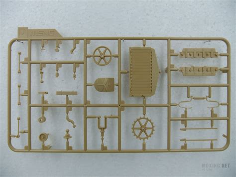 （MENG TS-017）1：35一战德国A7V坦克评测_静态模型爱好者--致力于打造最全的模型评测网站