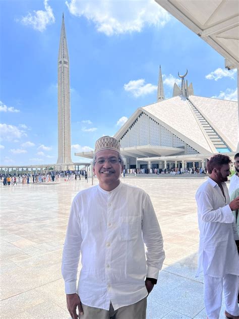 Gus Ulil Ngaji Ihya’ Ulumuddin: Kisah kedermawanan hingga dalam mimpi