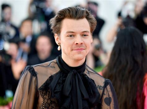 Harry Styles Drops New Song and Music Video ‘Lights Up’