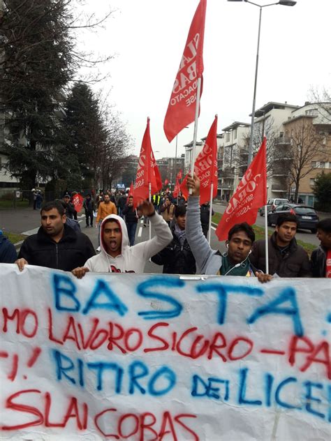 Proletari Comunisti Pc 4 Marzo Massimo Sostegno Alla Lotta Degli