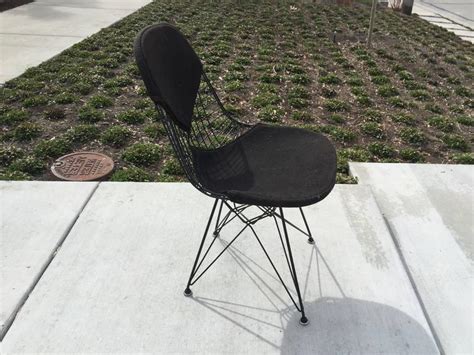 All Original Early Production Eames Dkr Bikini Wire Chair With Eiffel Tower Base At Stdibs