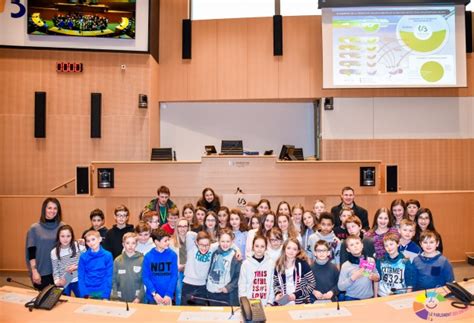 École Saint Jean Berchmans Montigny Le Tilleul Parlement Des