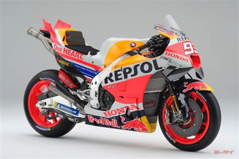 「青くなったrc213v」レプソルホンダが2024年motogpマシンを発表！ モーサイ