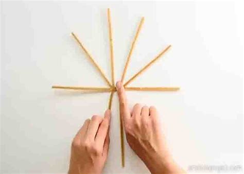 DIY Beaded Pipe Cleaner Corn Decor Tutorial - DIY Joy