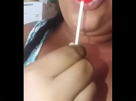 Ela gravou um vídeo dizendo que ia chupar minha pica desse geito XVIDEOS