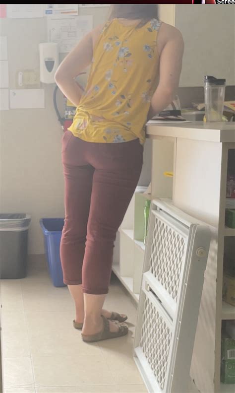 Bent Over Co Worker Amazing Ass Tight Jeans Forum