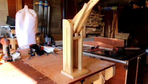how to make a can crusher